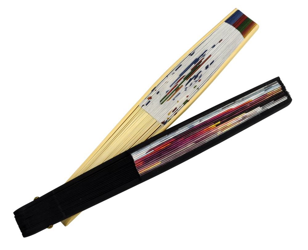 FZ-015_Bambusfaecher_Papierbespannung_natur_schwarz_gefaltet