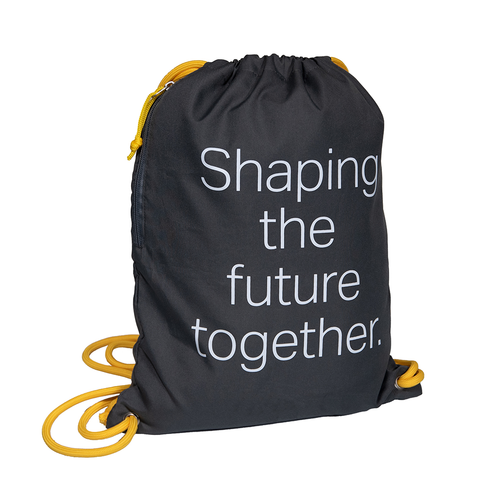 TA-025_Zuziehbarer_Rucksack_mit_Reissverschluss